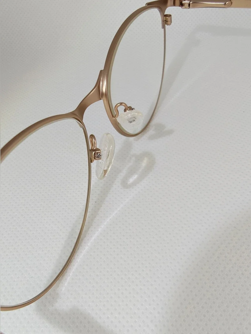 Sisi. Gold Metal Cat-Eye Women's Eyeglass Frames.